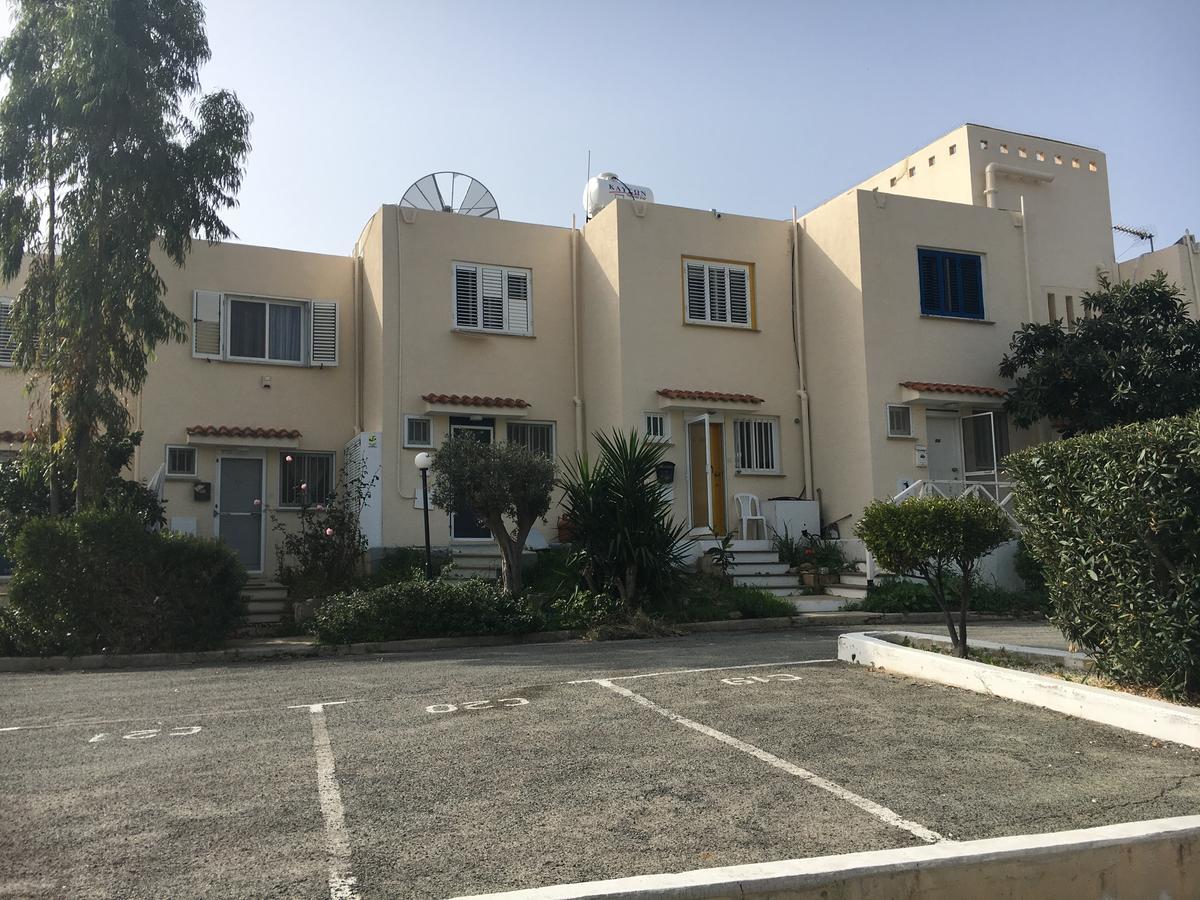 Townhouse Coral Bay Village Kissonerga Esterno foto